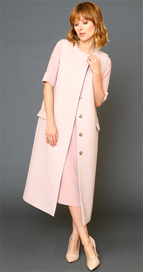 розовое пальто